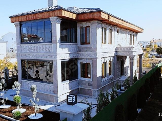 Çiftlik, Aksaray Merkez içerisinde satılık Villa