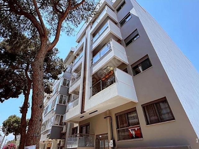 Karşiyaka, İzmir içerisinde satılık mülk