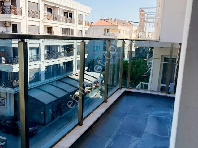 Karşiyaka, İzmir içerisinde kiralık mülk