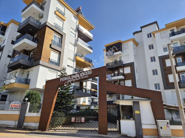 Konak, Aksu içerisinde satılık mülk