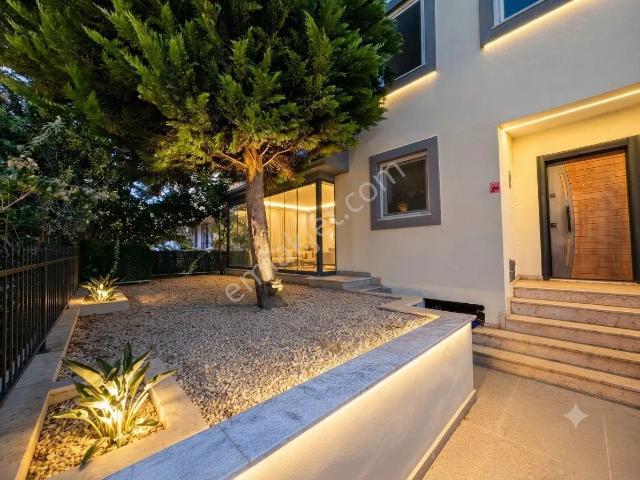 Edremit, Balikesir içerisinde satılık Villa