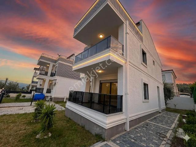 Edremit, Balikesir içerisinde satılık Villa