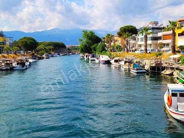 Edremit, Balikesir içerisinde satılık mülk