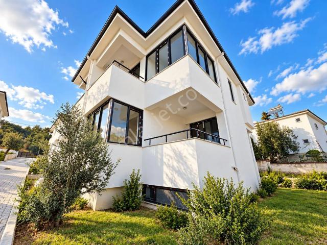 Güre, Edremit içerisinde satılık Villa
