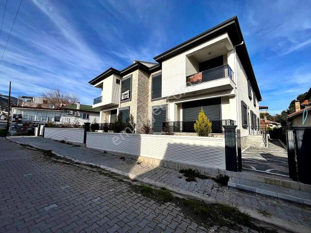 Edremit, Balikesir içerisinde satılık Villa