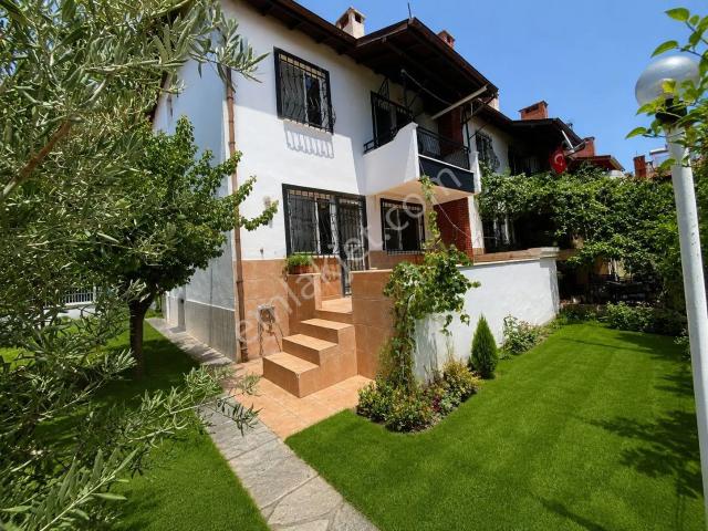 Burhaniye, Balikesir içerisinde kiralık Villa