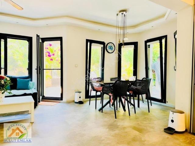 Ula, Muğla içerisinde satılık Villa