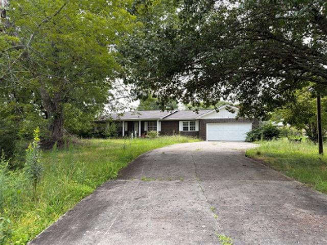 House for sale in Henagar, Alabama