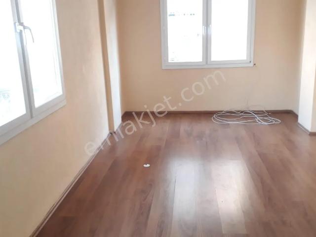 Karabağlar, İzmir içerisinde kiralık mülk