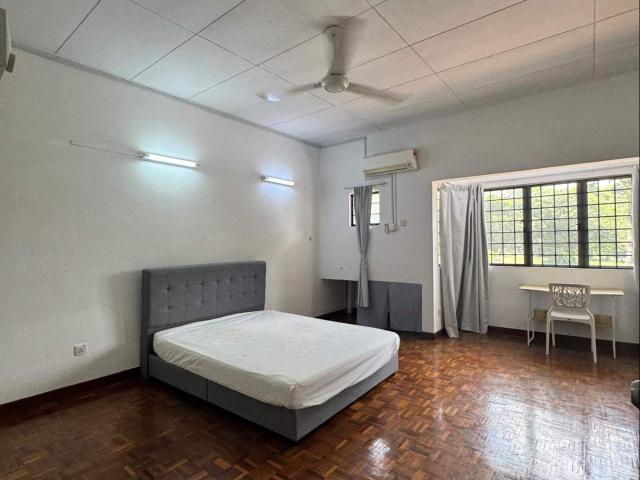 Room for rent in Petaling, Subang Jaya