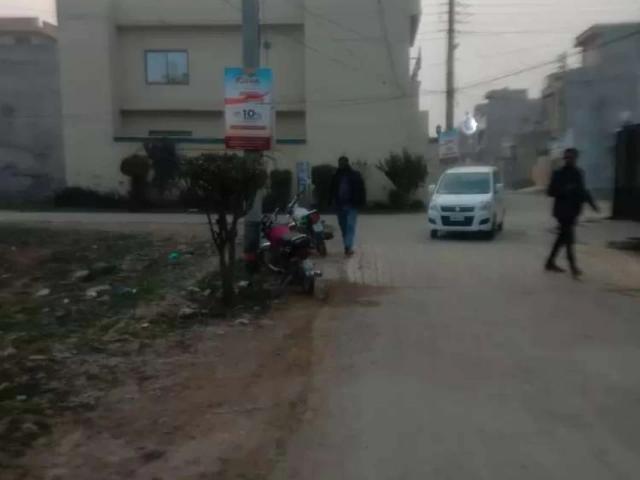 Land for sale in Lahore, Punjab