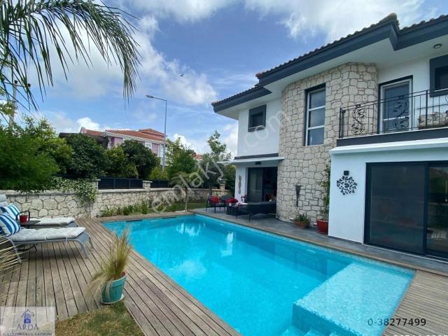 Çeşme, Alaçatı Mahallesi içerisinde satılık Villa
