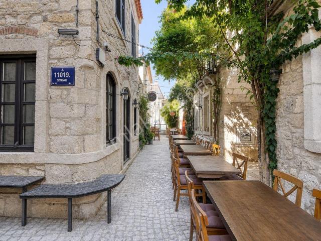 Çeşme, İzmir içerisinde satılık Villa