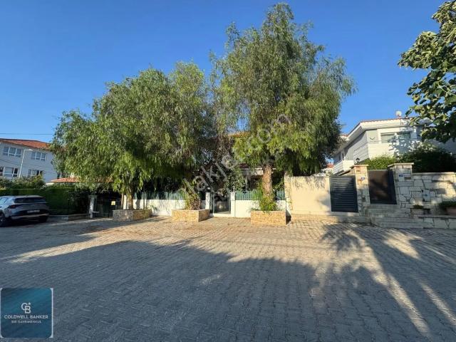 Çeşme, İzmir içerisinde kiralık Villa