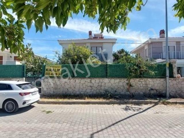 Alaçatı Mahallesi, Çeşme içerisinde kiralık Villa