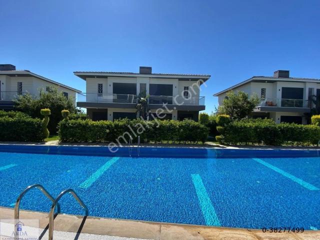 Çeşme, Alaçatı Mahallesi içerisinde satılık Villa