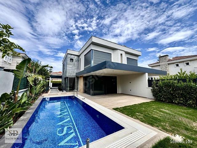 Çeşme, İzmir içerisinde satılık Villa
