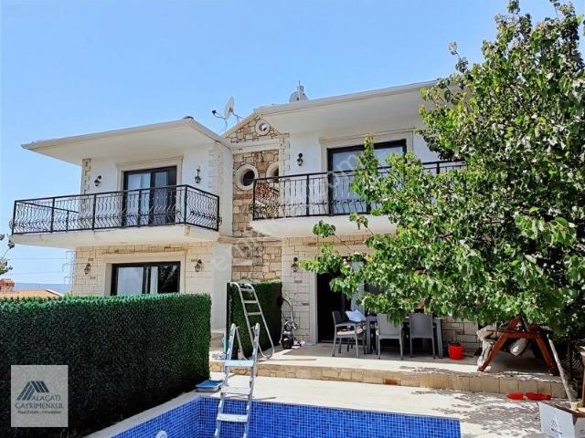 Çeşme, İzmir içerisinde kiralık Villa