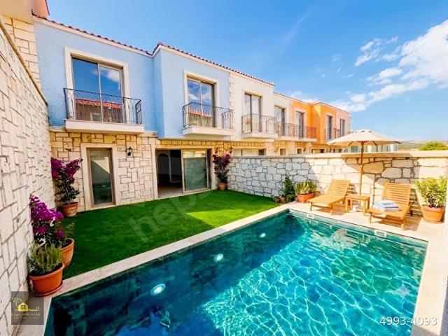 Çeşme, İzmir içerisinde satılık Villa