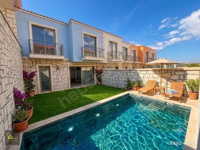 Çeşme, İzmir içerisinde satılık Villa