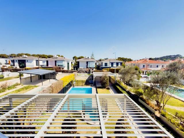 Çeşme, İzmir içerisinde satılık Villa