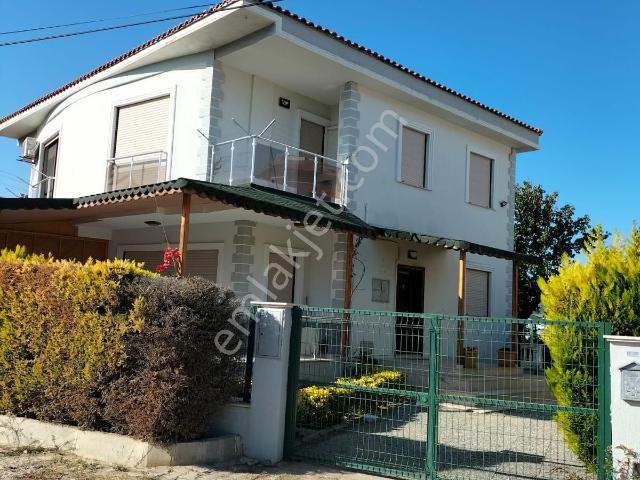 Çeşme, İzmir içerisinde kiralık Villa