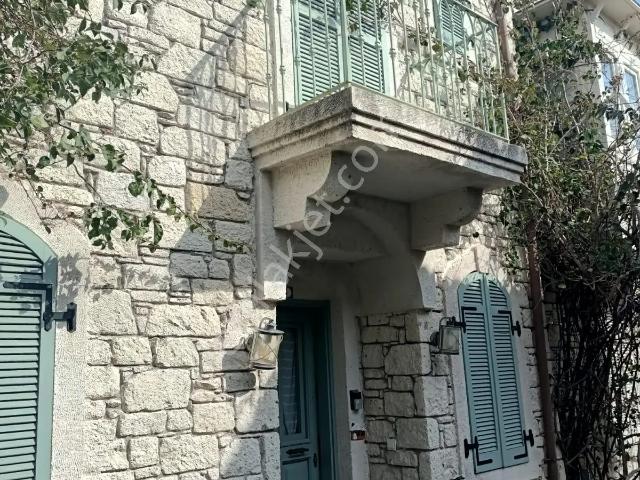 Çeşme, İzmir içerisinde kiralık Villa
