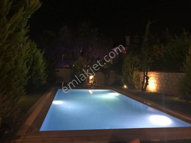 Çeşme, İzmir içerisinde satılık Villa