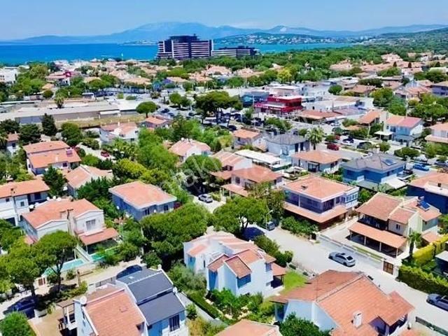 Çeşme, İzmir içerisinde satılık Villa