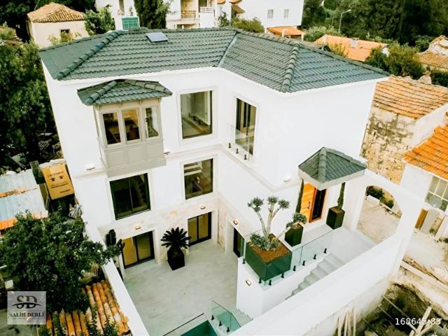 Çeşme, İzmir içerisinde satılık Villa