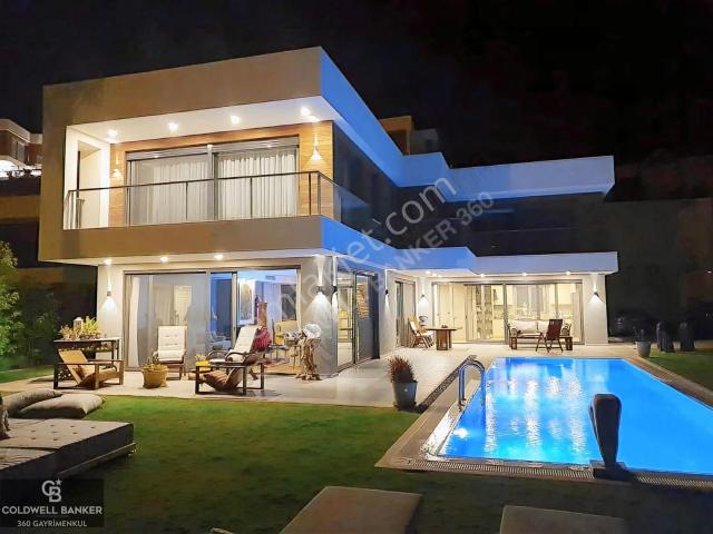 Çeşme, İzmir içerisinde satılık Villa