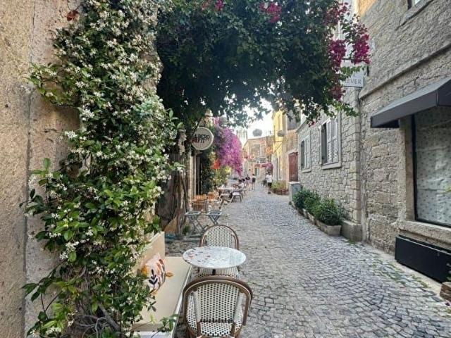 Çeşme, İzmir içerisinde satılık Turistik Tesis