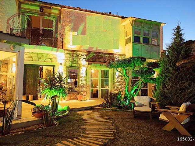 Çeşme, İzmir içerisinde satılık Turistik Tesis