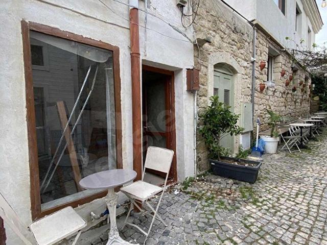 Alaçatı Mahallesi, Çeşme içerisinde satılık mülk