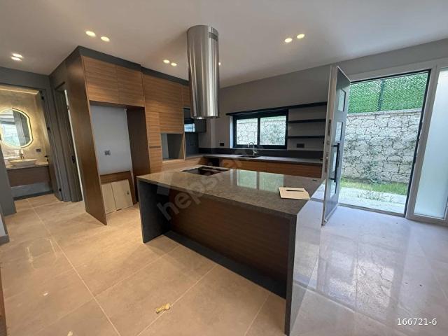 Çeşme, İzmir içerisinde satılık Villa