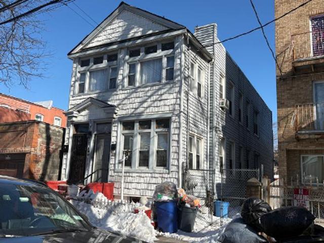 House for sale in Arverne, New York