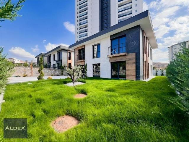 Alacaatlı Mahallesi, Çankaya içerisinde satılık Villa