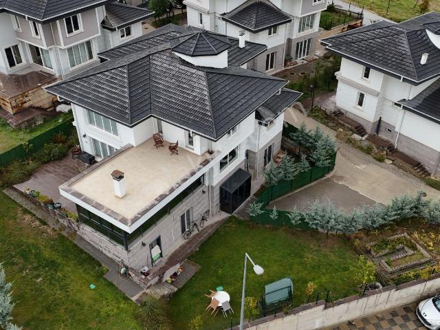 Türkkonut, Çankaya içerisinde satılık Villa