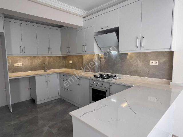 Karabağlar, İzmir içerisinde satılık mülk