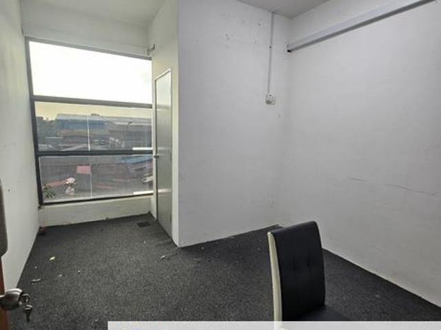 Shop for rent in Alam Impian, Selangor