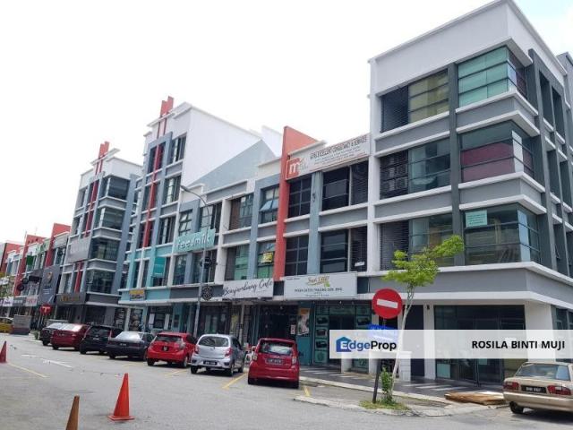 Shop for sale in Alam Impian, Selangor