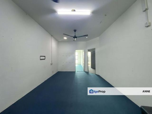 Shop for rent in Alam Impian, Selangor