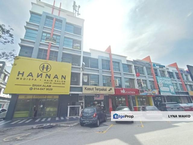 Shop for sale in Alam Impian, Selangor