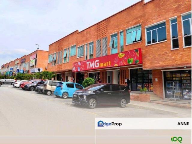 Shop for rent in Petaling, Damansara Damai