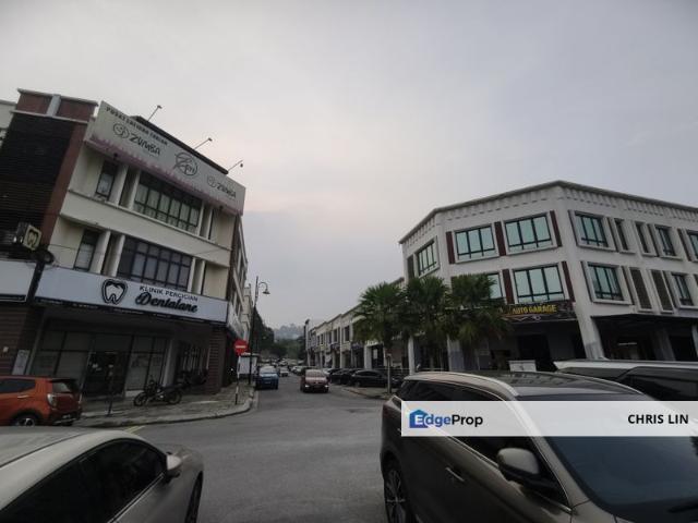 Shop for sale in Kuala Lumpur, Country Heights Damansara