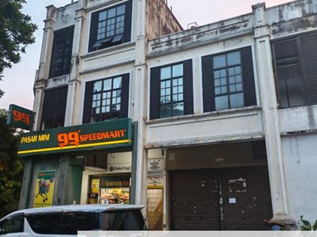 Shop for rent in Country Heights Damansara, Kuala Lumpur