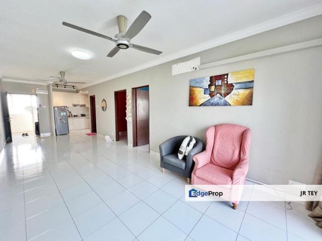 Condominium for sale in Petaling, Alam Impian