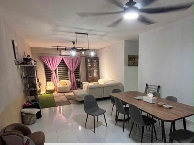 Condominium for sale in Petaling, Alam Impian