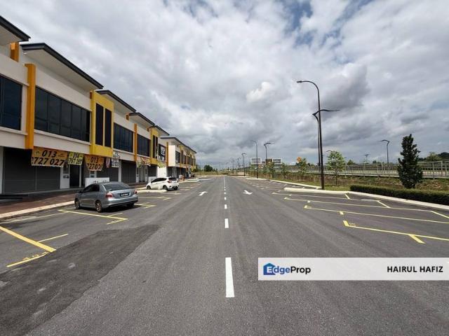 Shop for sale in Shah Alam, Petaling