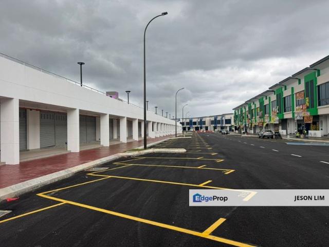 Shop for rent in Alam Impian, Selangor